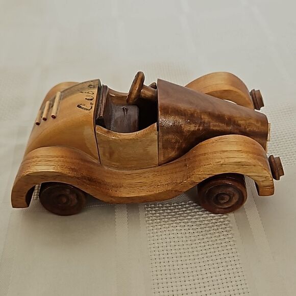 Cuba Hand-Made Vintage Antique Ford Wooden Toy Car 6"- 3" - Picture 14 of 16